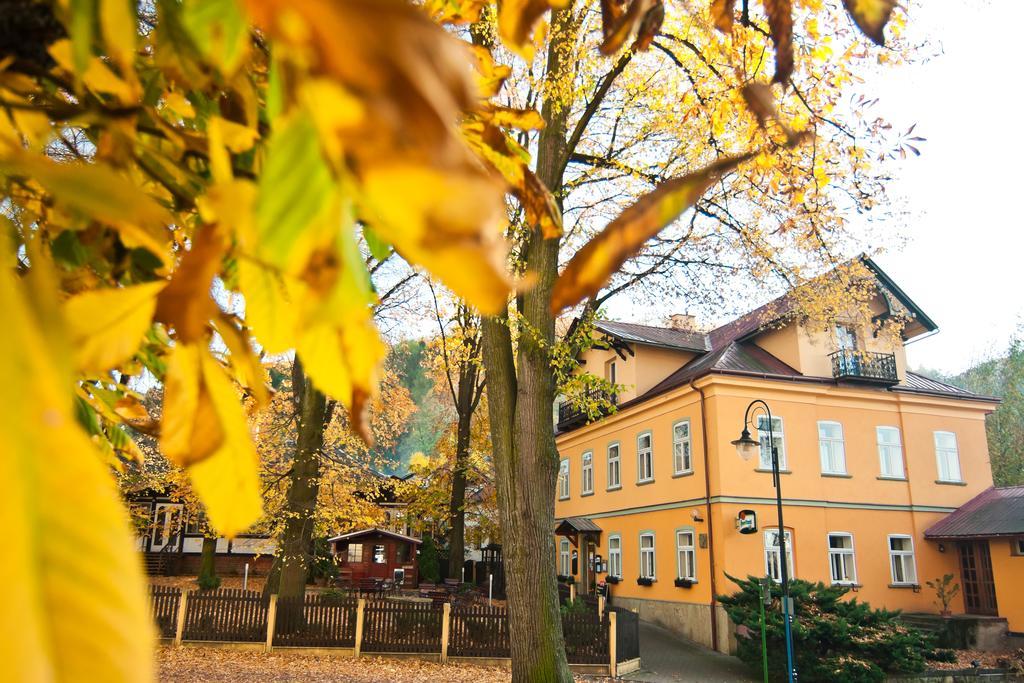 Hotel Praha Potštejn Exterior foto